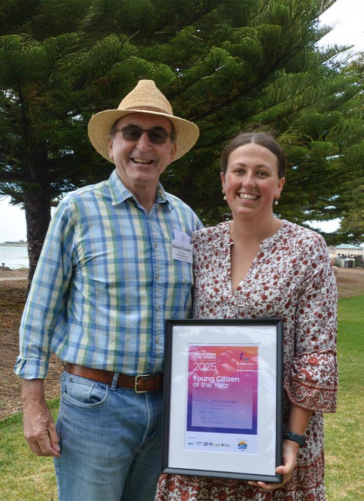 Steve with Zahrna recieving YCTY award p